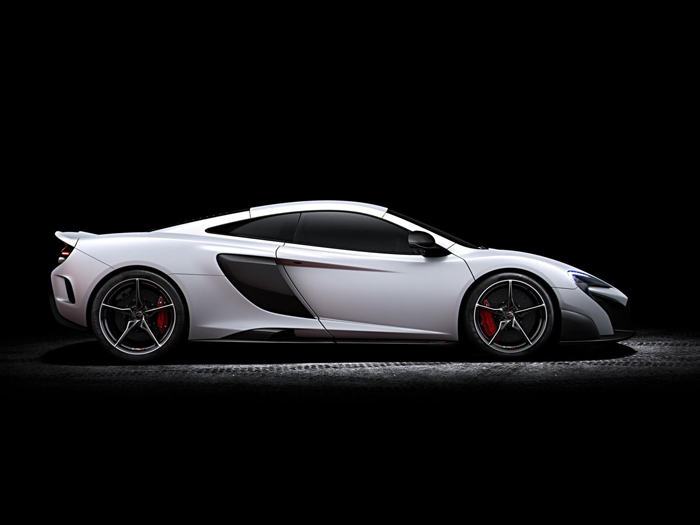 McLaren показал новый суперкар 
